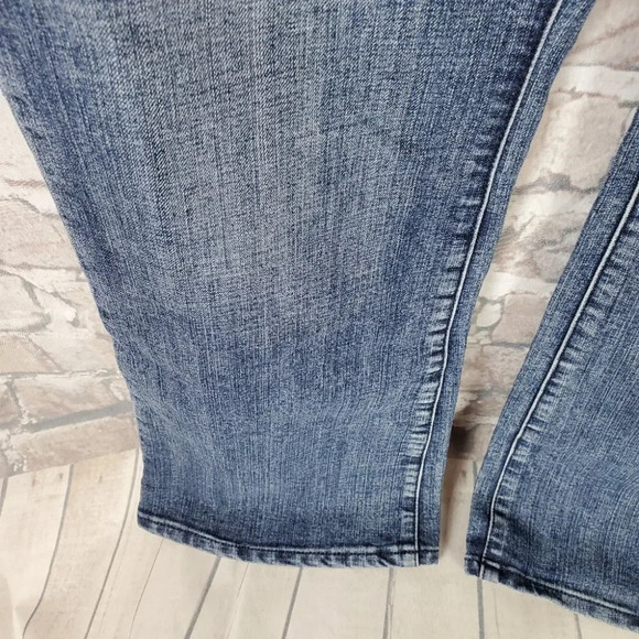 Vintage Gasoline Jeans Olympia Mid  Rise Straight Leg Size 14 Embroidered - Picture 10 of 14